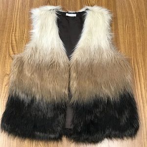 Ombré Faux Fur Vest COTTON ON, Size Medium